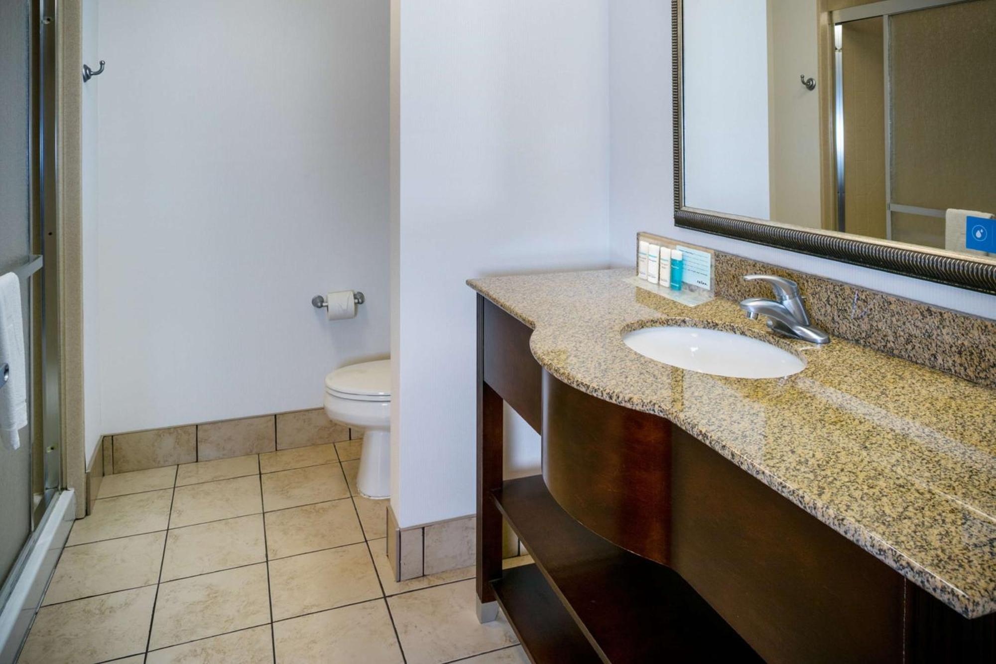 Hampton Inn & Suites Toledo-Perrysburg Rossford Екстер'єр фото