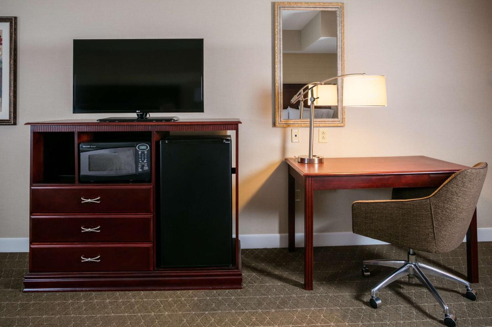 Hampton Inn & Suites Toledo-Perrysburg Rossford Екстер'єр фото