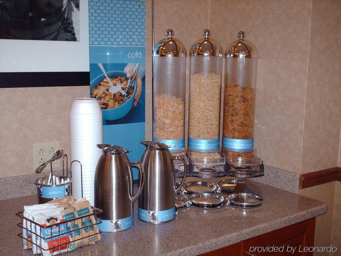 Hampton Inn & Suites Toledo-Perrysburg Rossford Ресторан фото