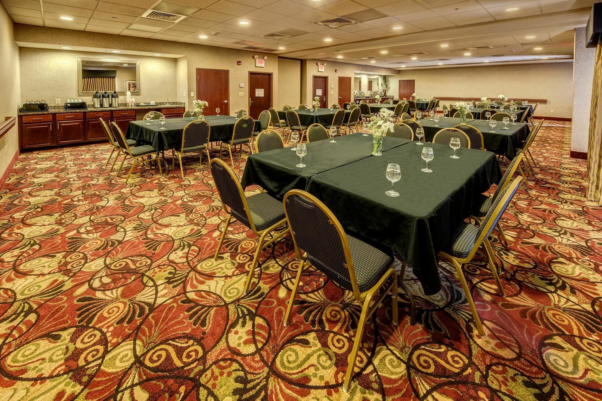 Hampton Inn & Suites Toledo-Perrysburg Rossford Екстер'єр фото